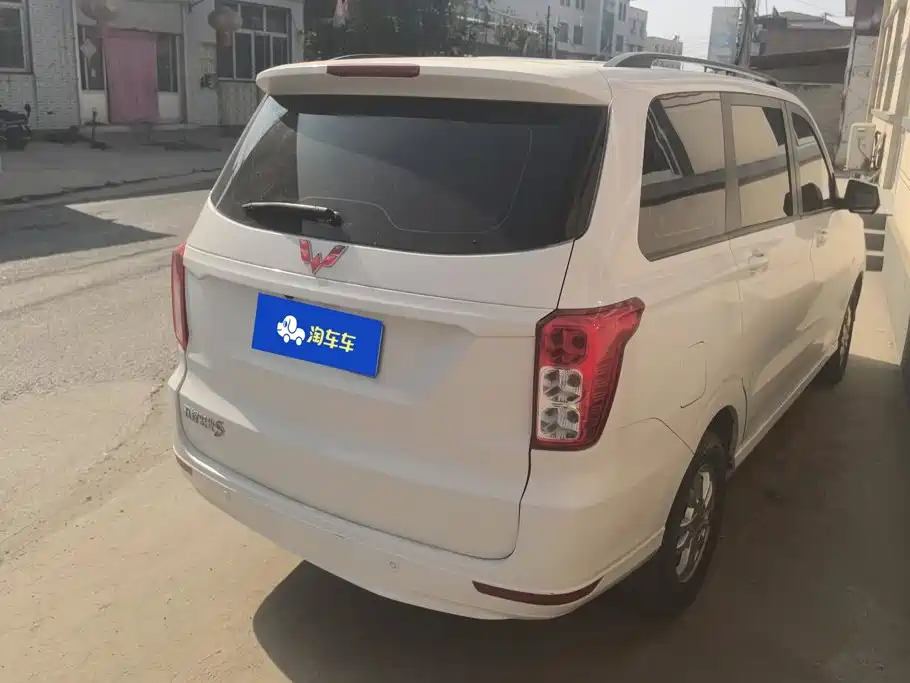 Wuling Hongguang — миниатюра 3