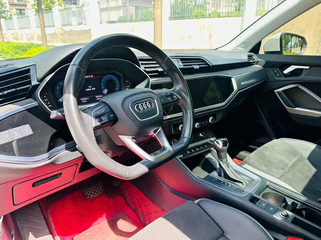 Audi Q3 — миниатюра 6