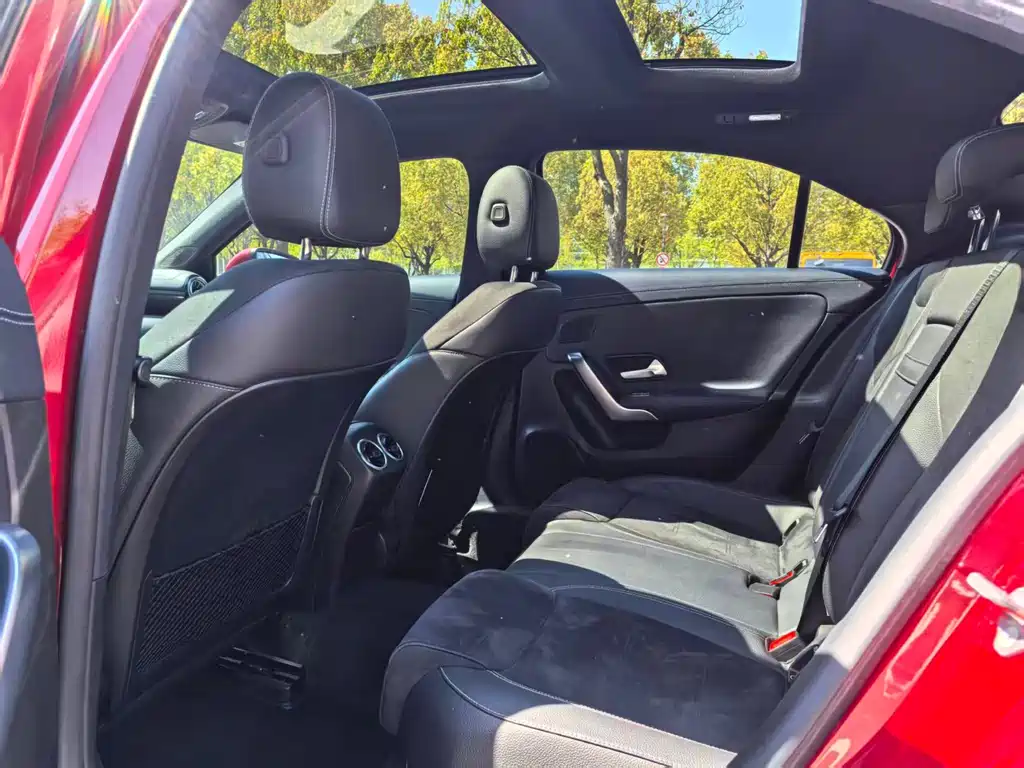 Mercedes-Benz A-Class — миниатюра 6