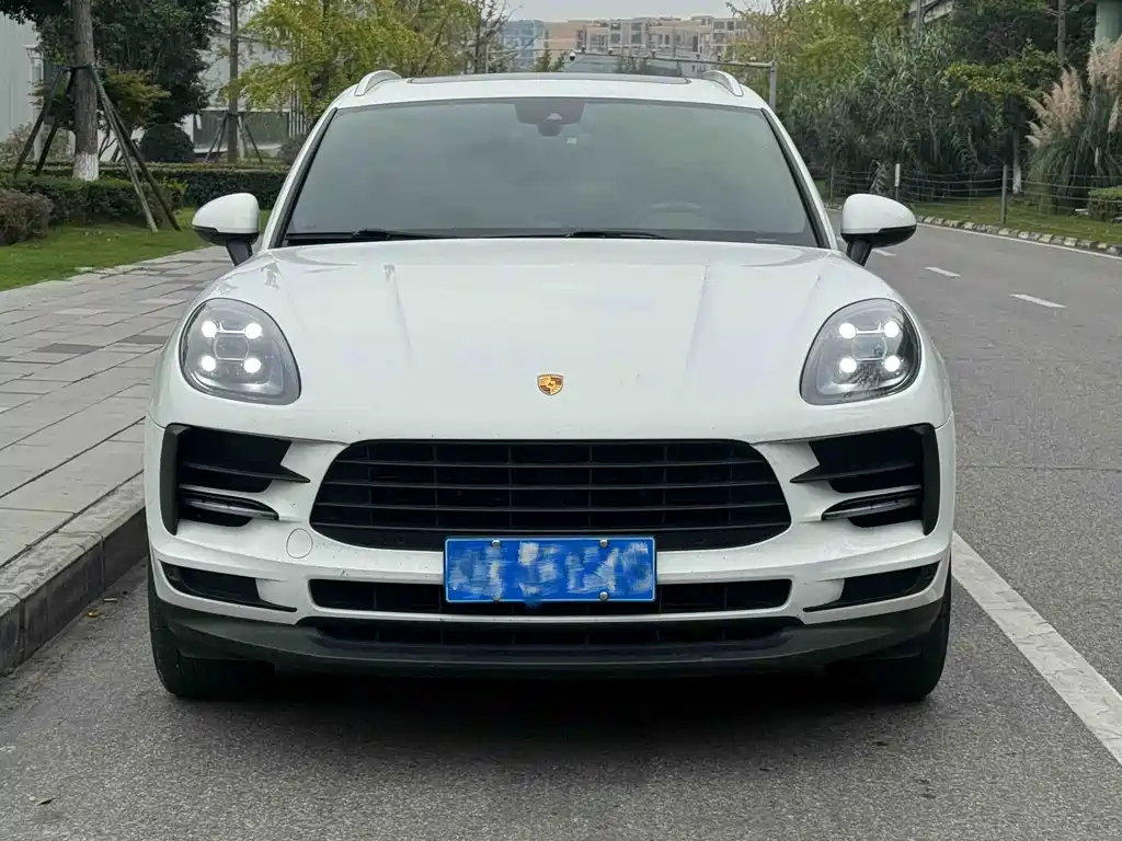 Porsche Macan — миниатюра 2
