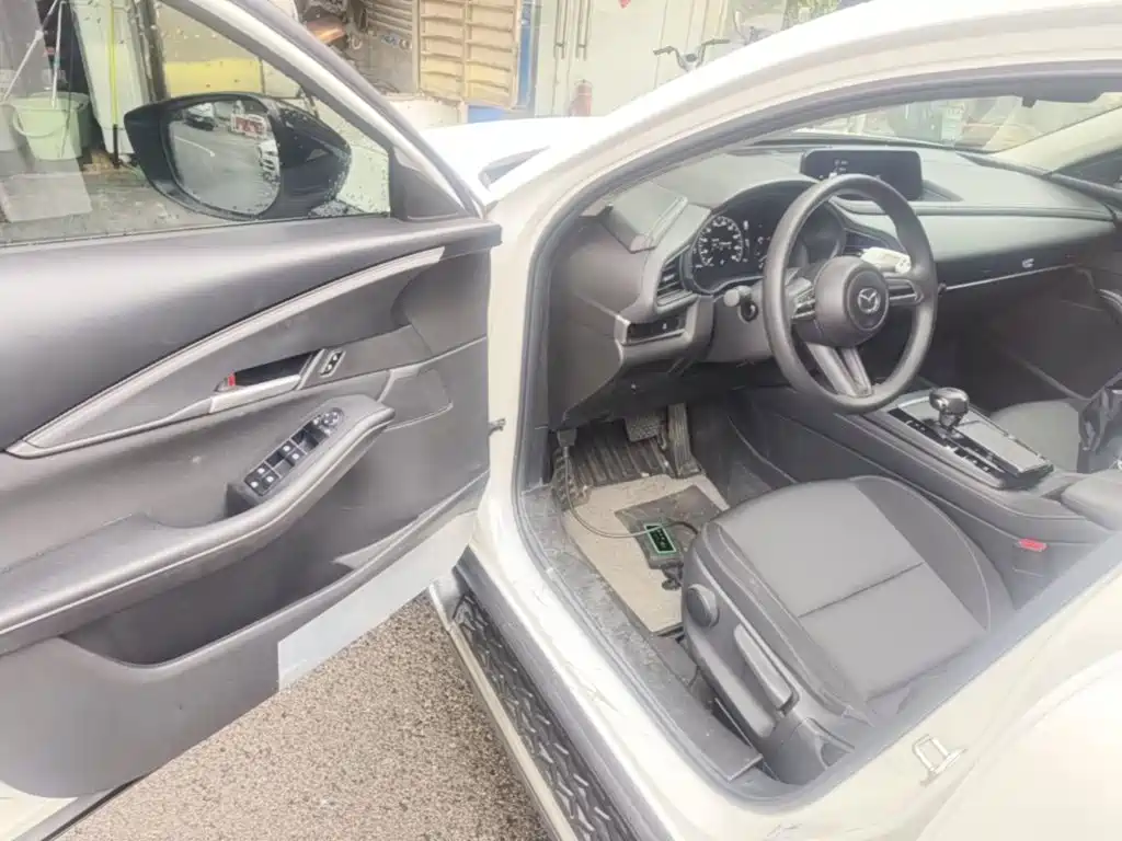 Mazda CX-30 EV — миниатюра 16