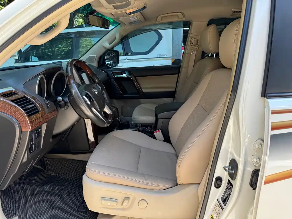 Toyota Prado (Import) — миниатюра 11