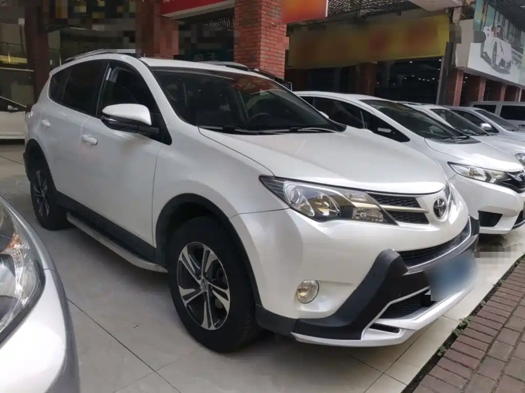 Toyota RAV4 — миниатюра 4