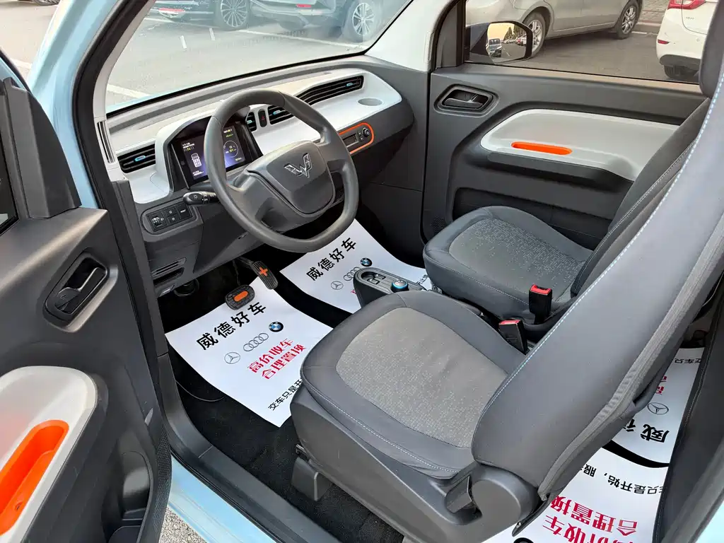 Wuling MINIEV — миниатюра 8