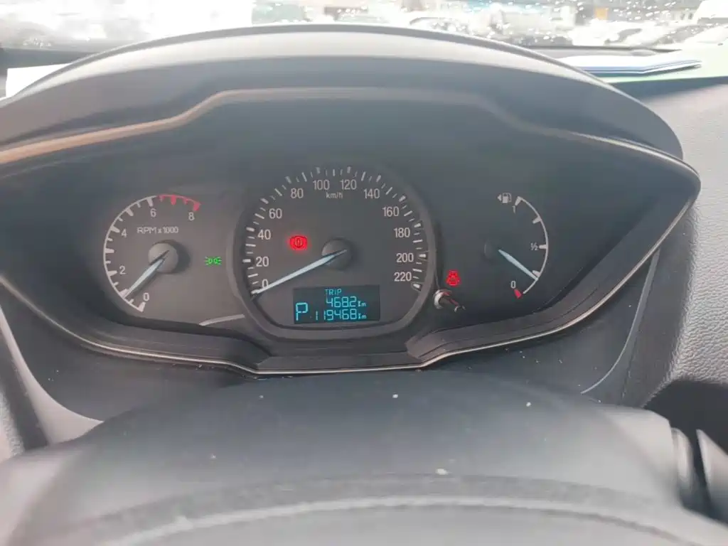 Ford Escort — миниатюра 12