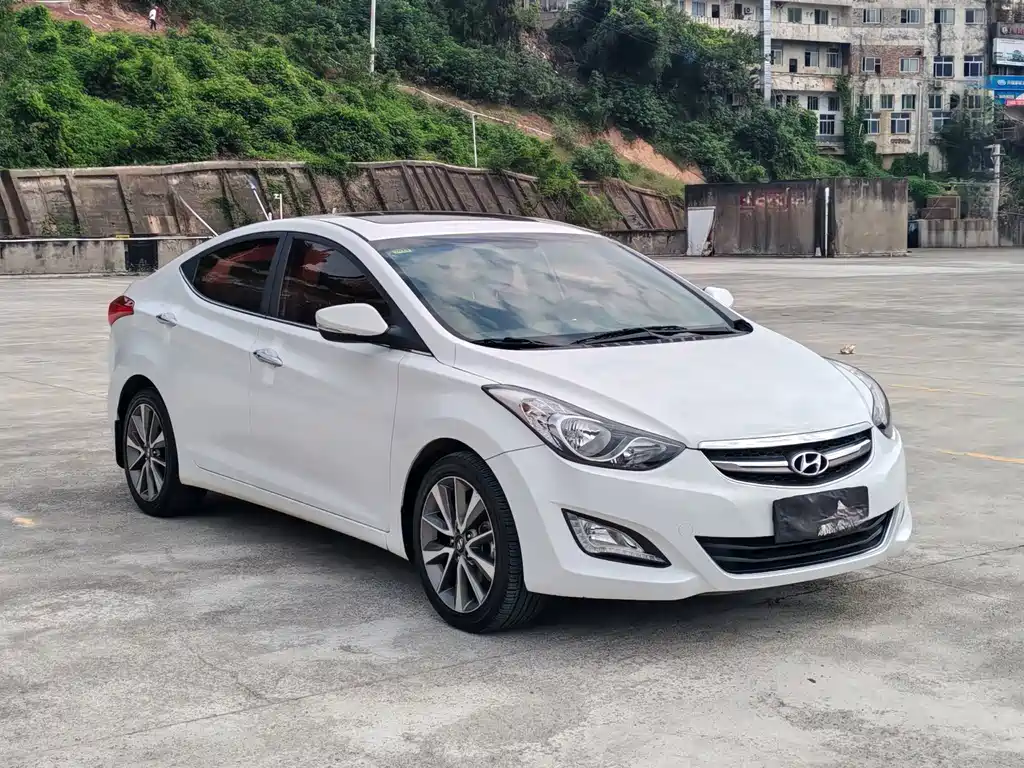 Hyundai Elantra Langdong — миниатюра 3