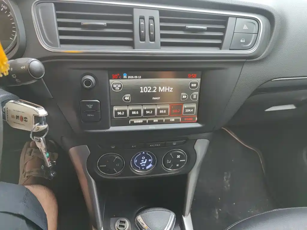 Citroen C3-XR — миниатюра 9