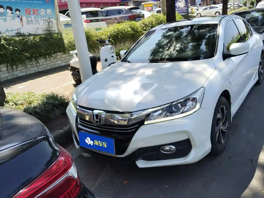 Honda Accord — миниатюра 2