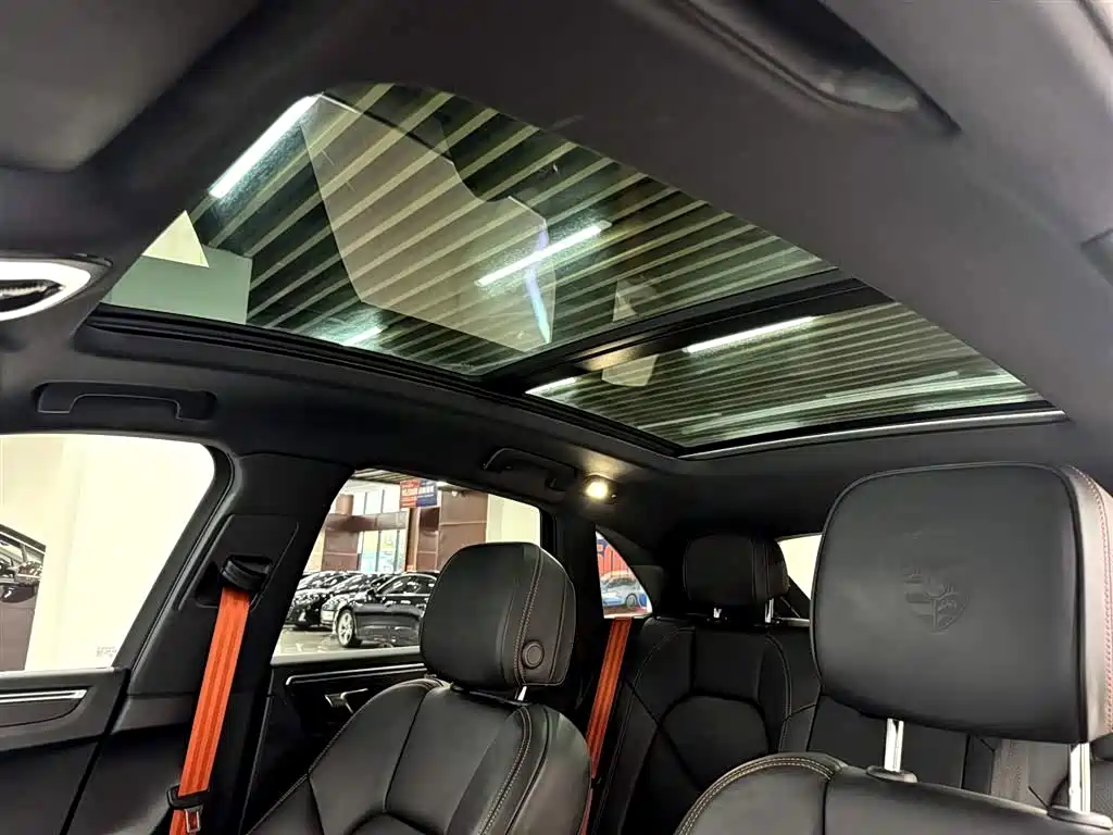 Porsche Macan — миниатюра 20