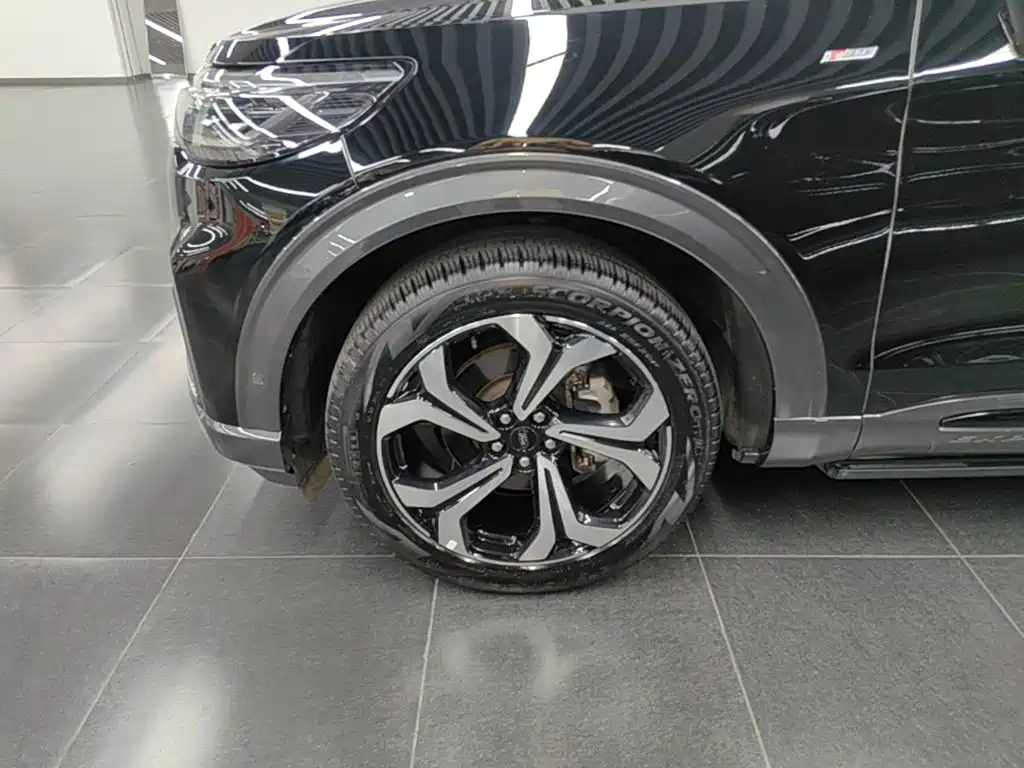 Ford Explorer — миниатюра 23