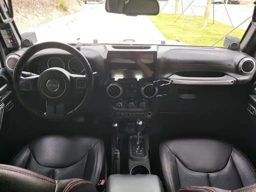 Jeep Wrangler — миниатюра 9