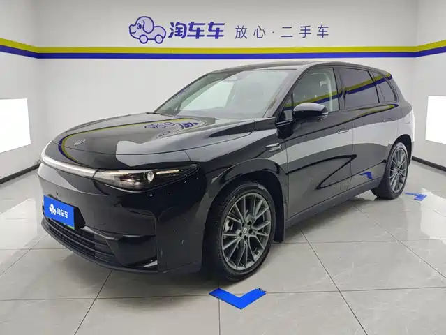 Leapmotor C10