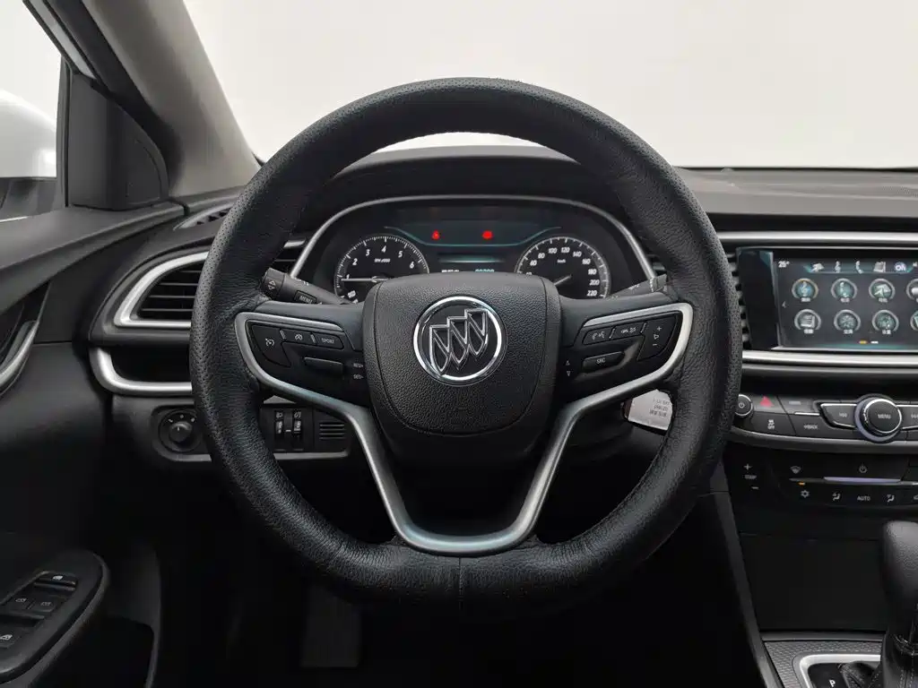 Buick Excelle — миниатюра 11