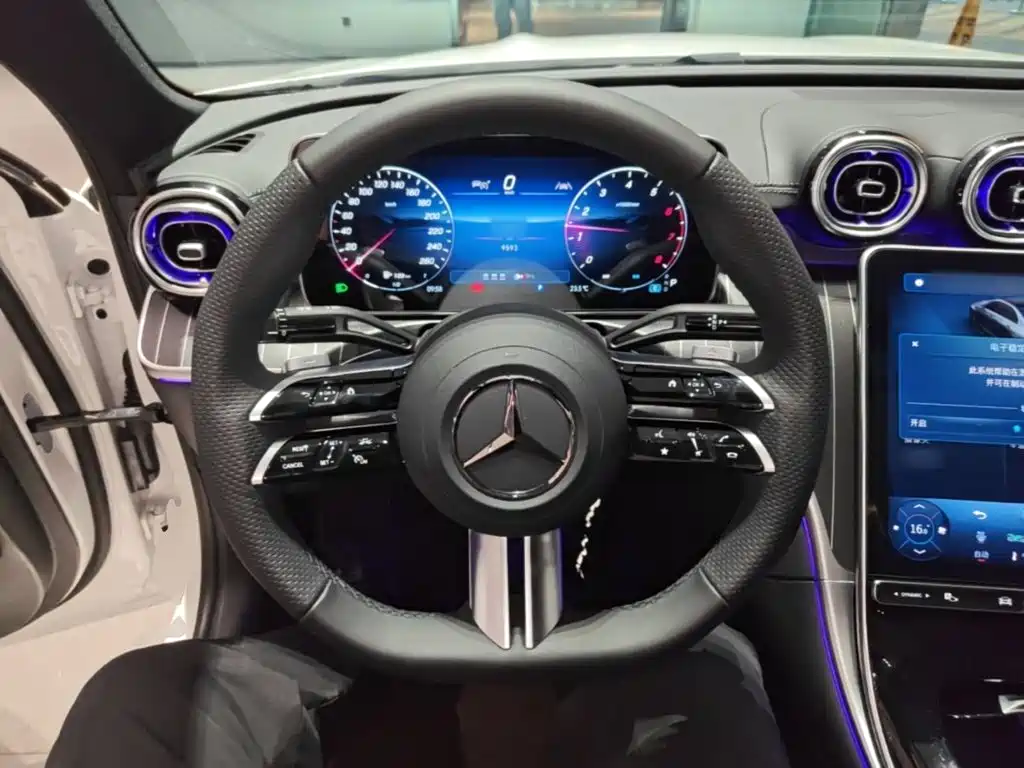 Mercedes-Benz C-Class — миниатюра 11