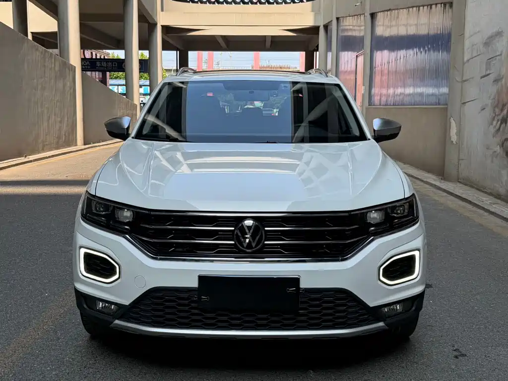 Volkswagen T-Roc — миниатюра 2