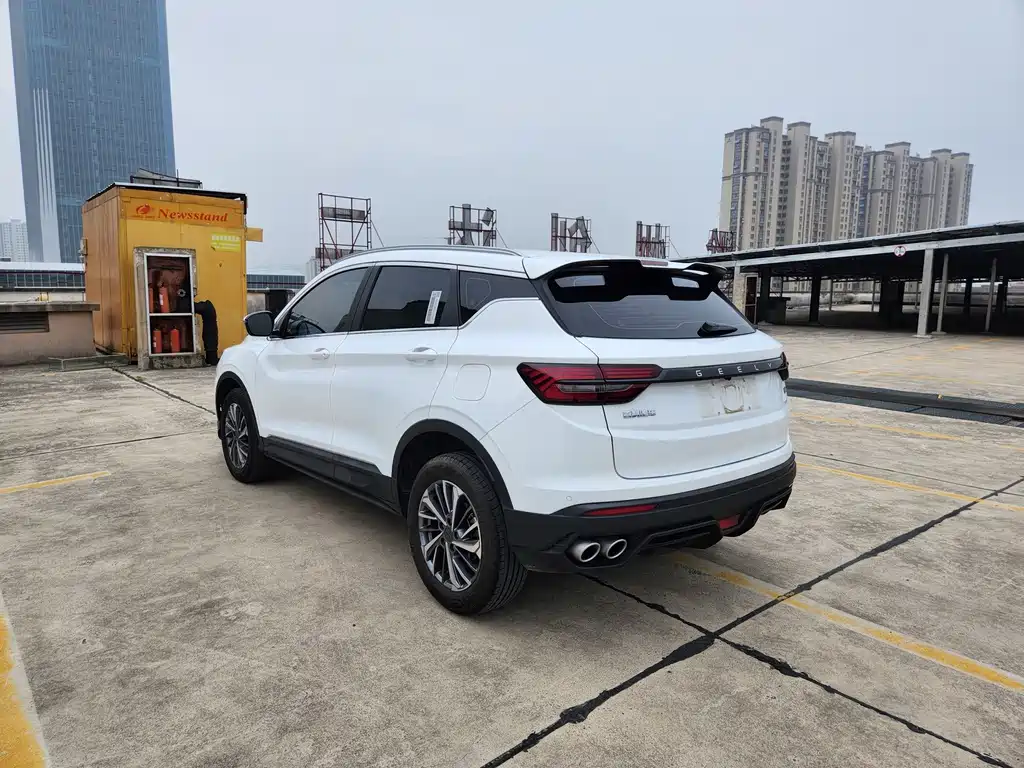 Geely Binyue — миниатюра 7