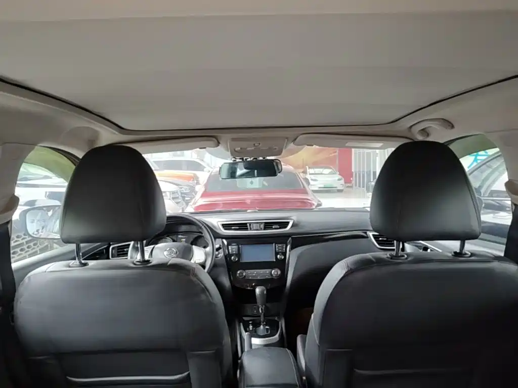 Nissan Qashqai — миниатюра 18