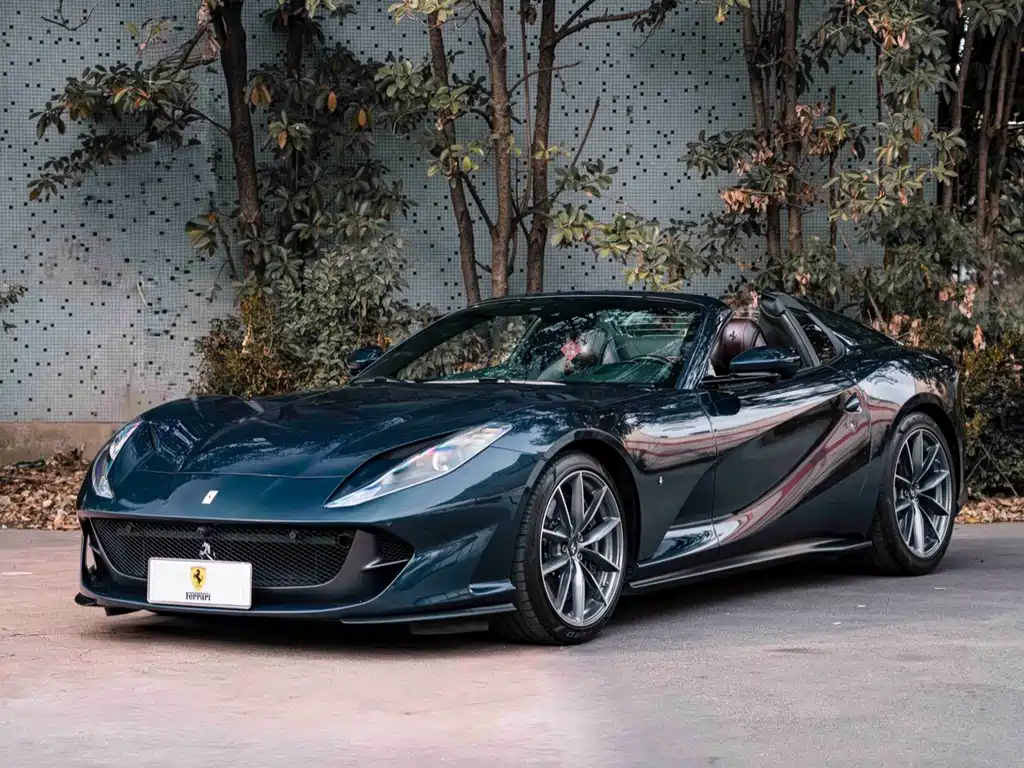 Ferrari 812