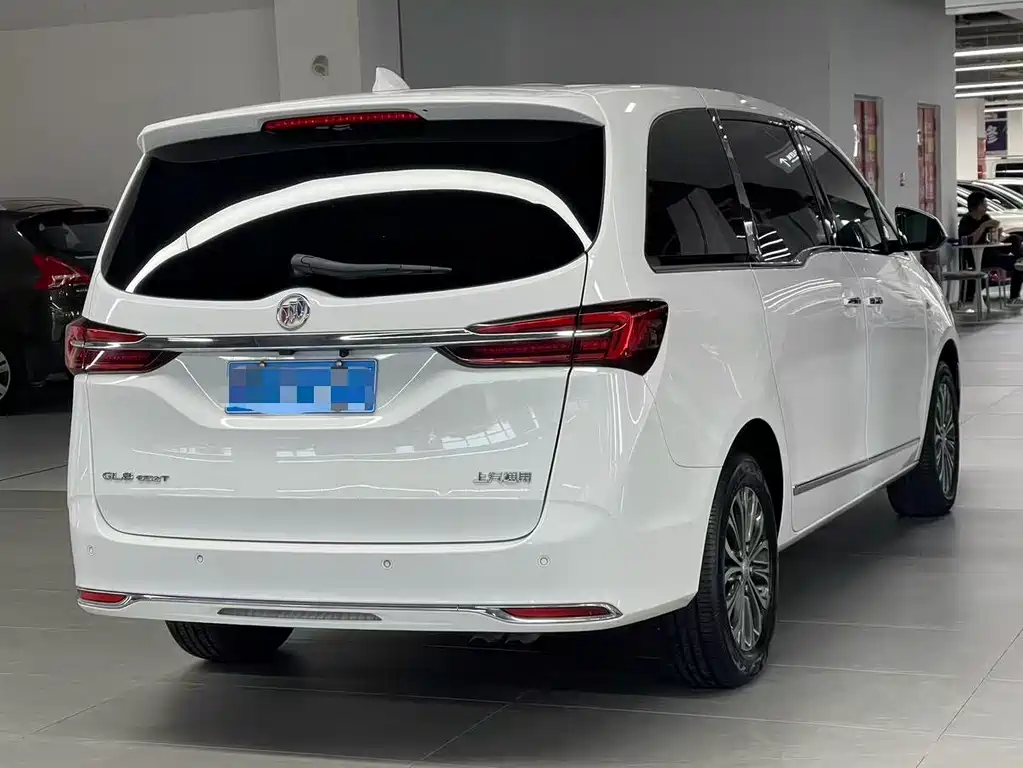 Buick GL8 — миниатюра 4