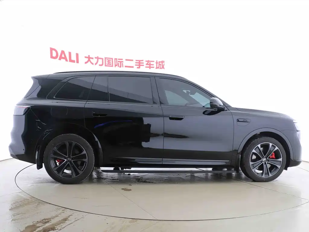 AITO ASK THE WORLD M8