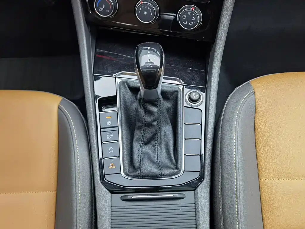 Volkswagen Sagitar — миниатюра 13