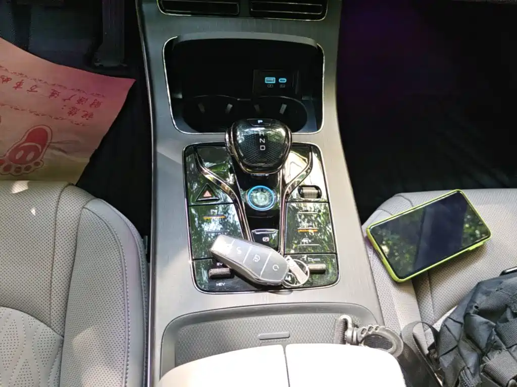 BYD Han — миниатюра 14