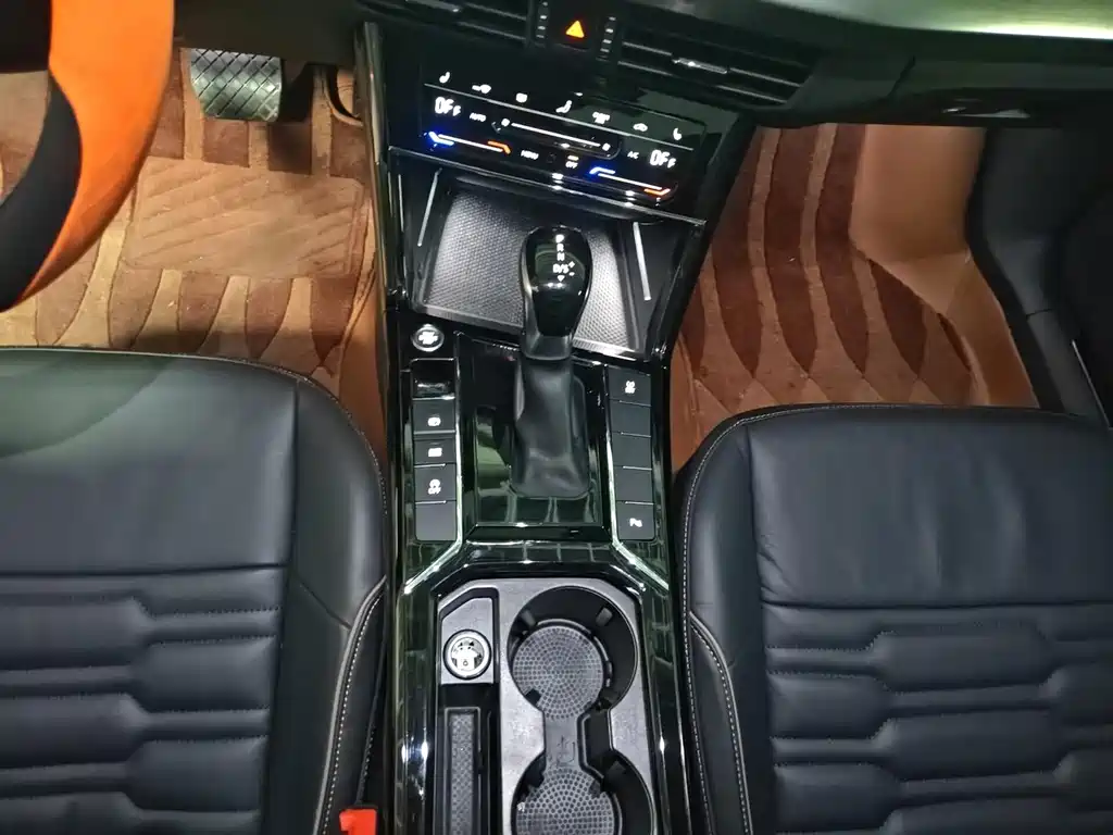 Volkswagen Passat — миниатюра 8