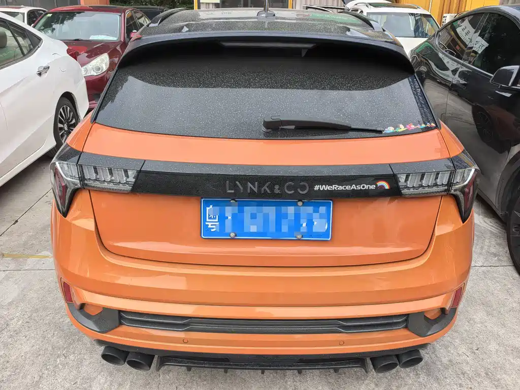 Lynk & Co 02 Hatchback — миниатюра 5
