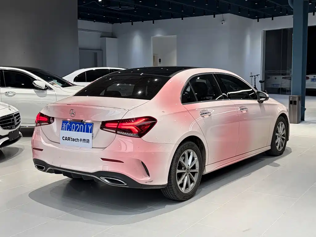 Mercedes-Benz A-Class — миниатюра 9