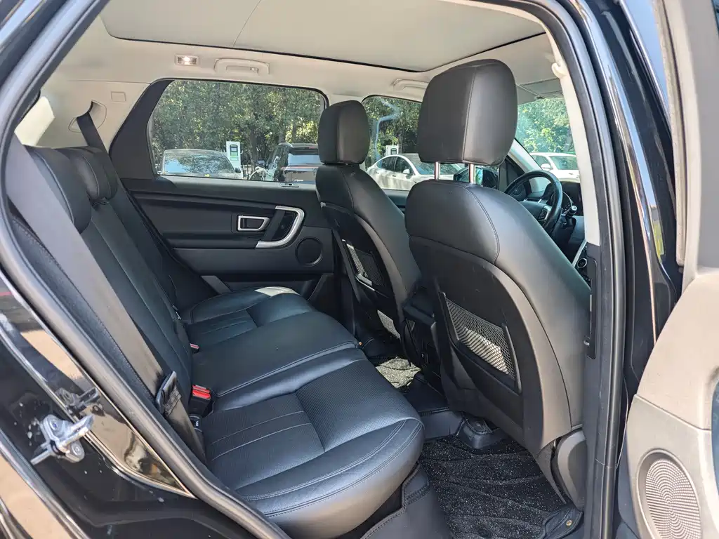 Land Rover Discovery Sport — миниатюра 8