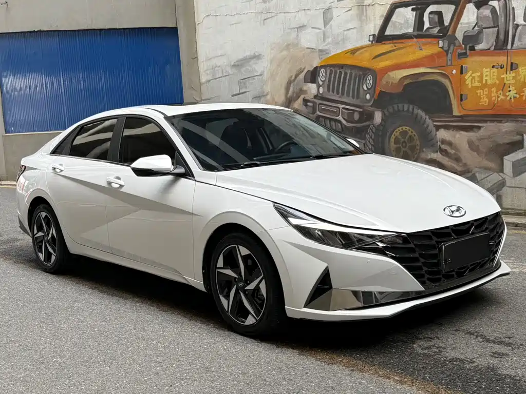 Hyundai Elantra — миниатюра 3