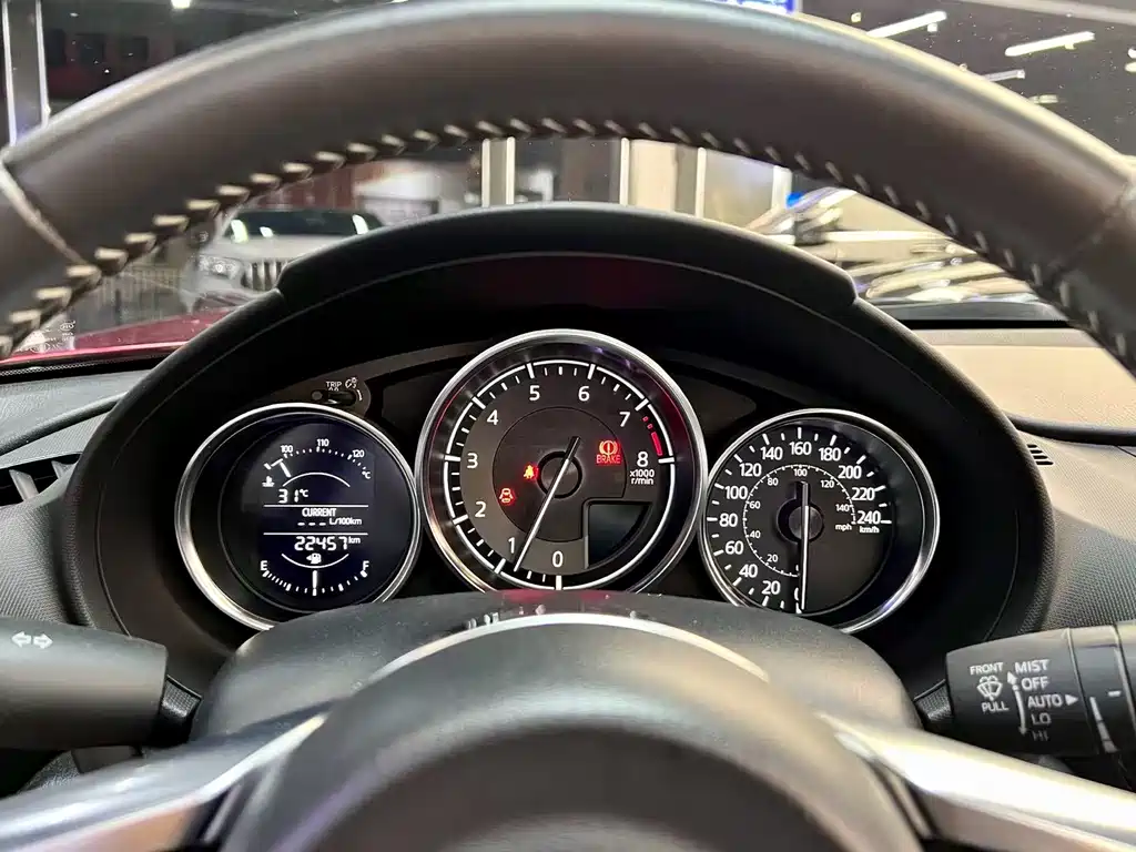 Mazda MX-5 — миниатюра 9