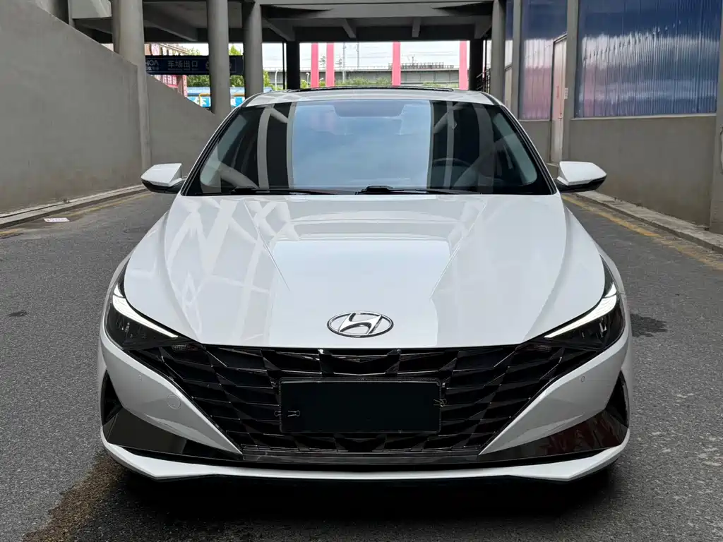 Hyundai Elantra — миниатюра 2