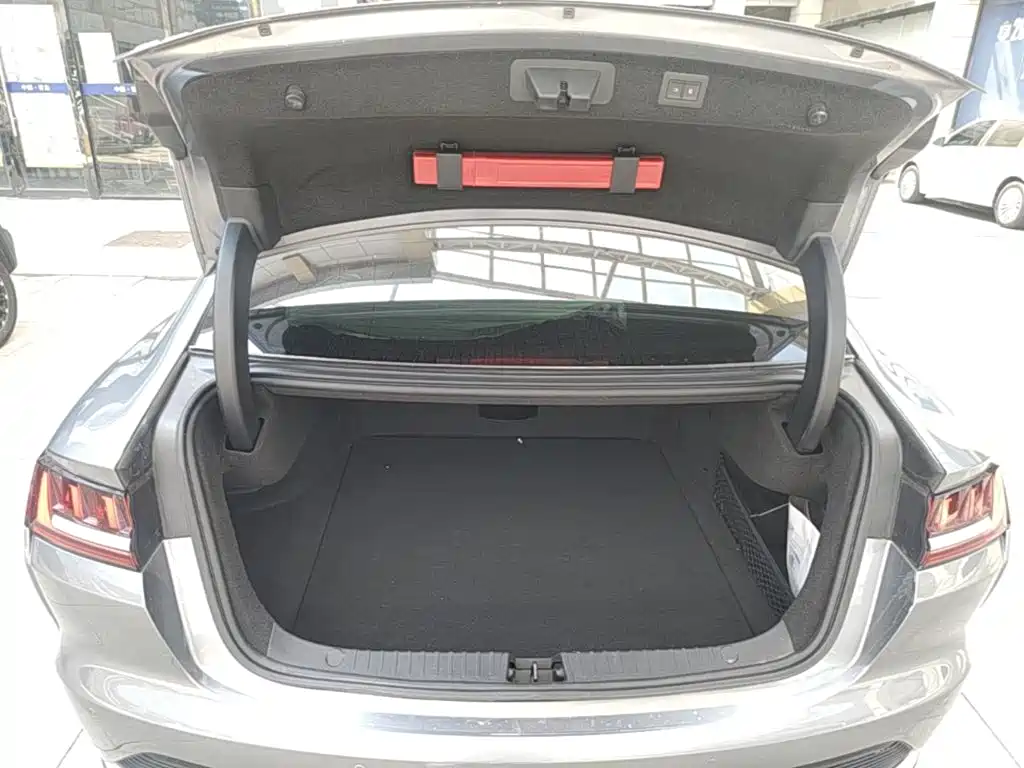 BYD Han — миниатюра 19