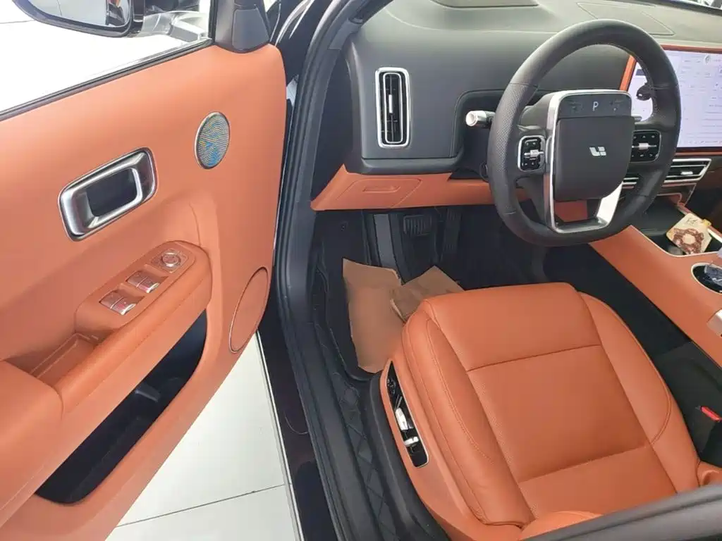 Li Auto Li L8 — миниатюра 16