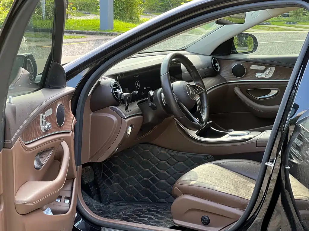 Mercedes-Benz E-Class New Energy — миниатюра 8