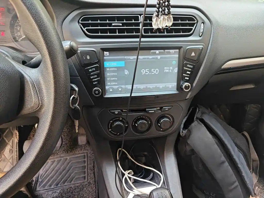 Peugeot 301 — миниатюра 14