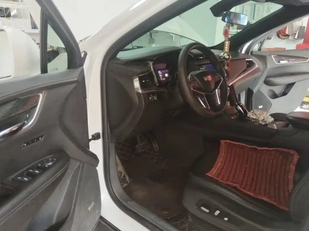 Cadillac XT5 — миниатюра 12