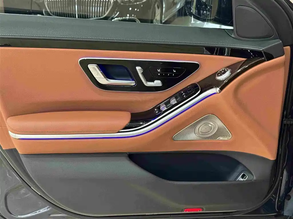 Mercedes-Benz S-Class — миниатюра 22