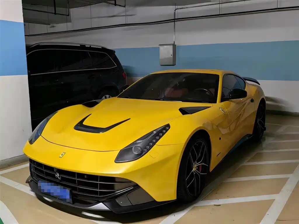 Ferrari F12berlinetta 2014
