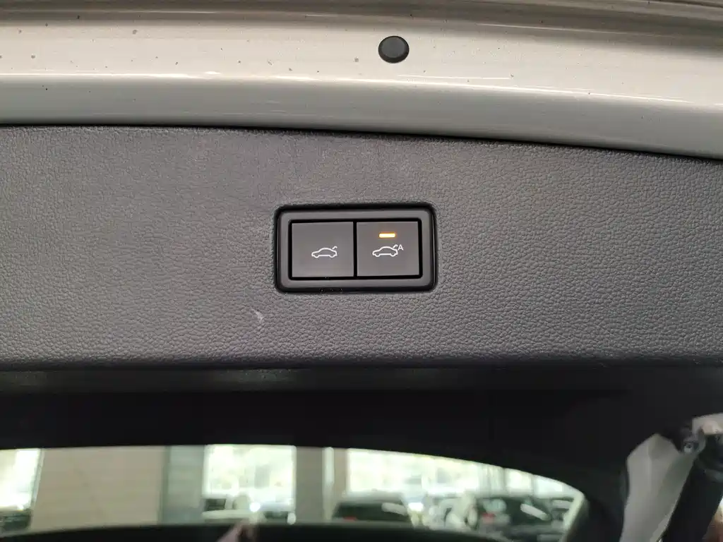 Volkswagen Tiguan L — миниатюра 6