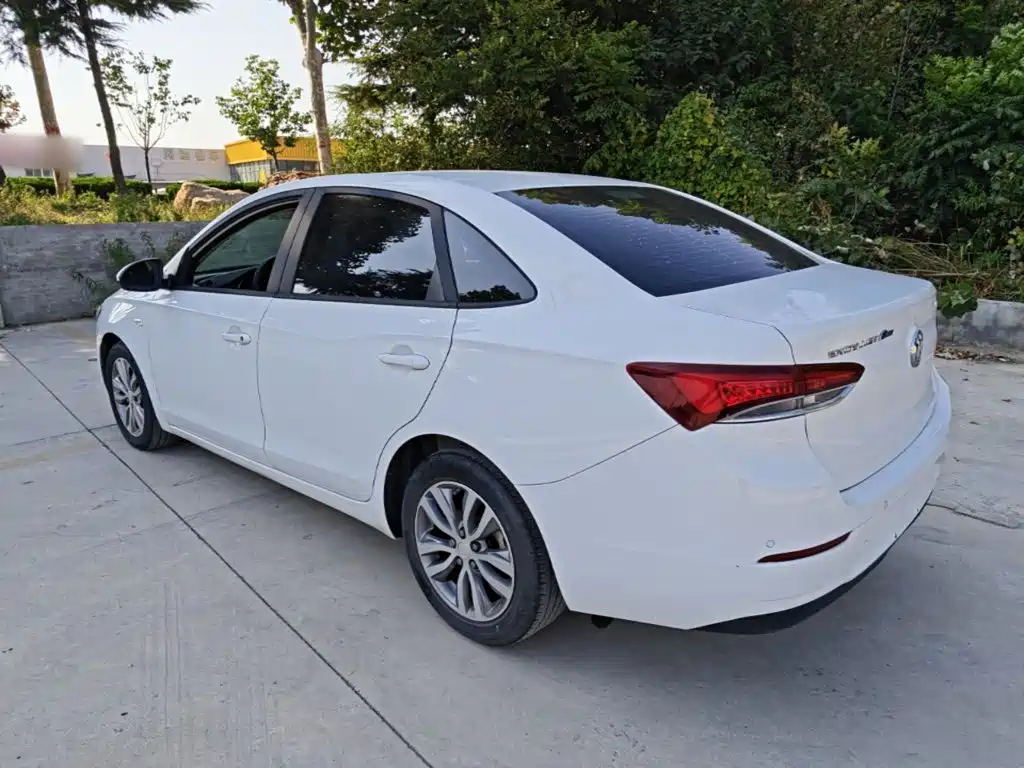 Buick Excelle — миниатюра 5