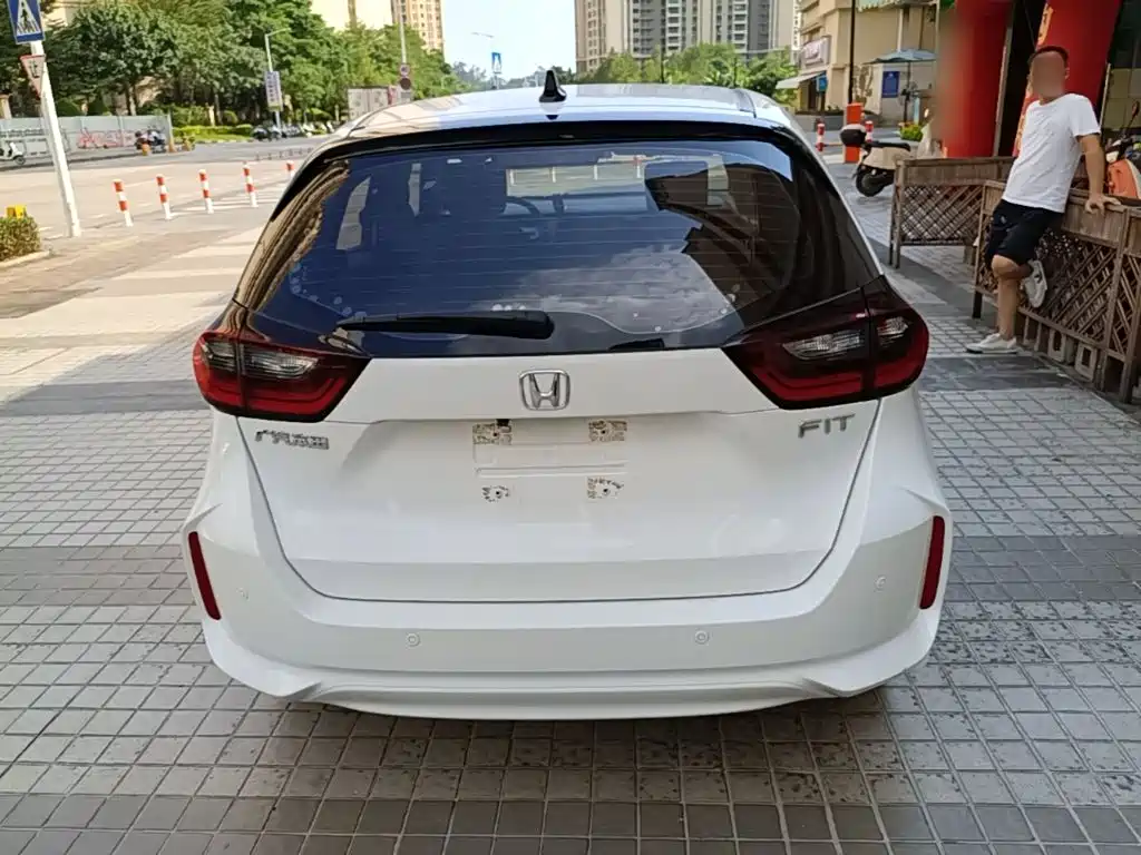 Honda Fit — миниатюра 6