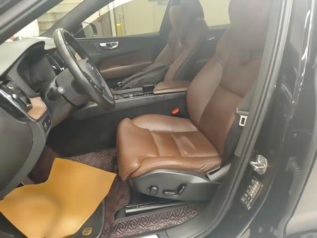 Volvo XC60 — миниатюра 15