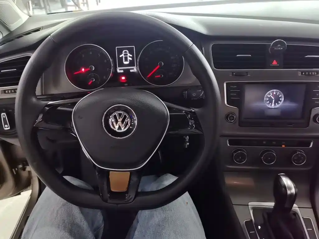 Volkswagen Golf — миниатюра 10