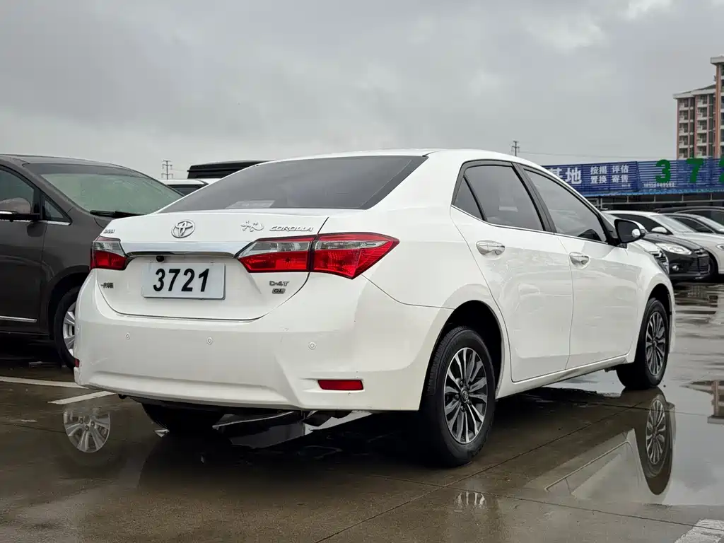 Toyota Corolla — миниатюра 4