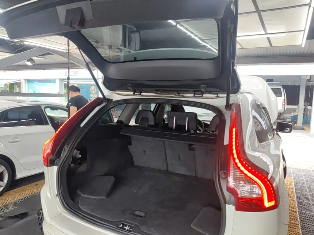 Volvo XC60 — миниатюра 19