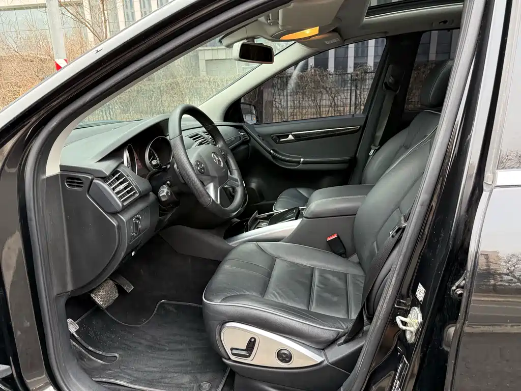 MERCEDES-BENZ R CLASS