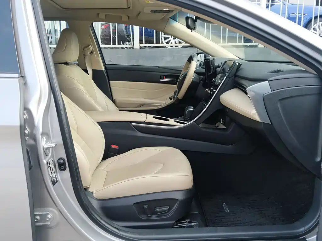 Toyota Avalon — миниатюра 5