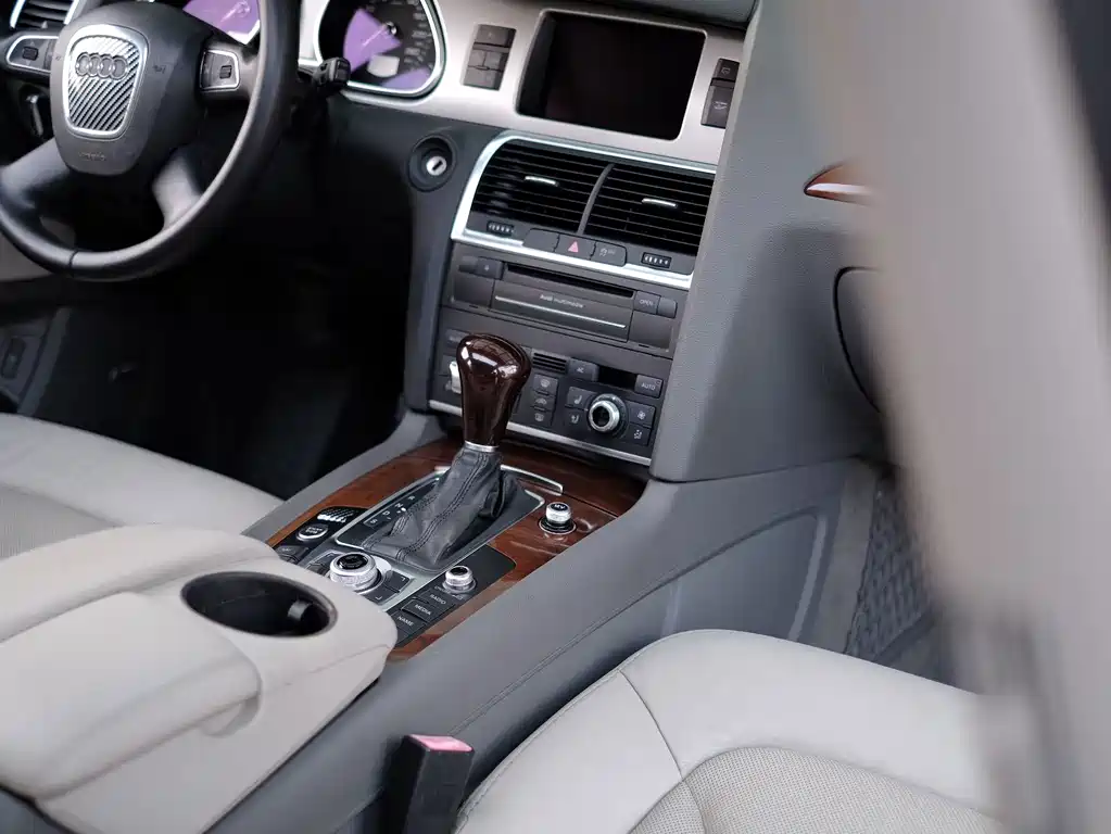 Audi Q7 — миниатюра 59